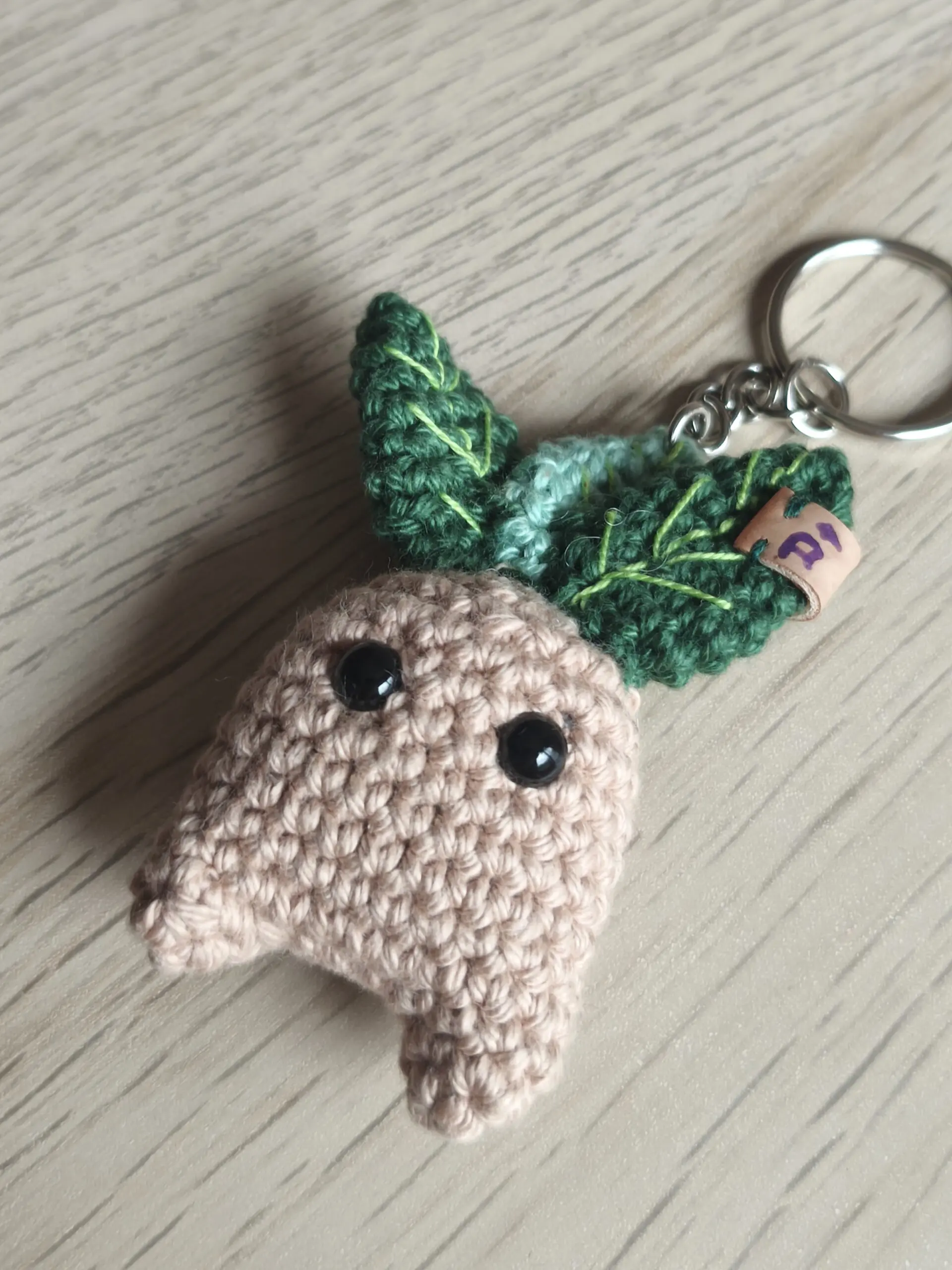 Llavero "Madrágora" Amigurumi - Imagen 3