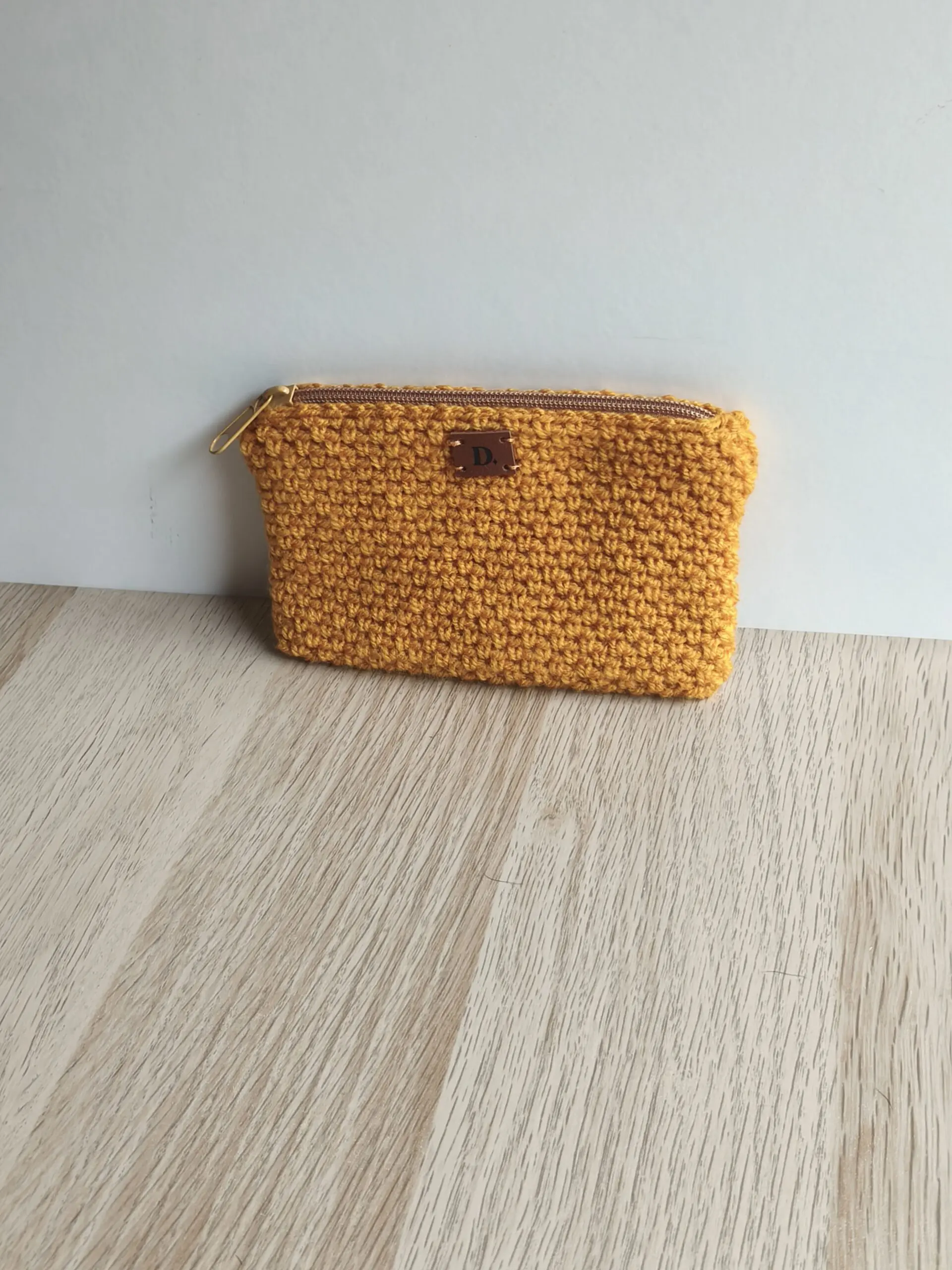 Monedero Ganchillo Musgo "Mostaza" Grande Acrílico - Imagen 3