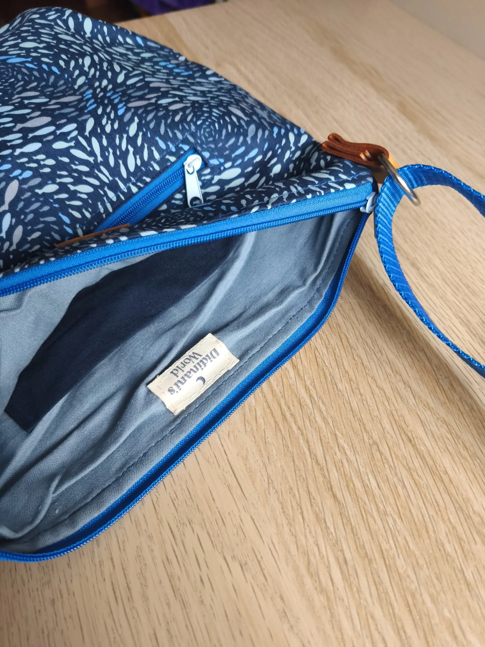 Sling Bag "Fishes" - Imagen 4