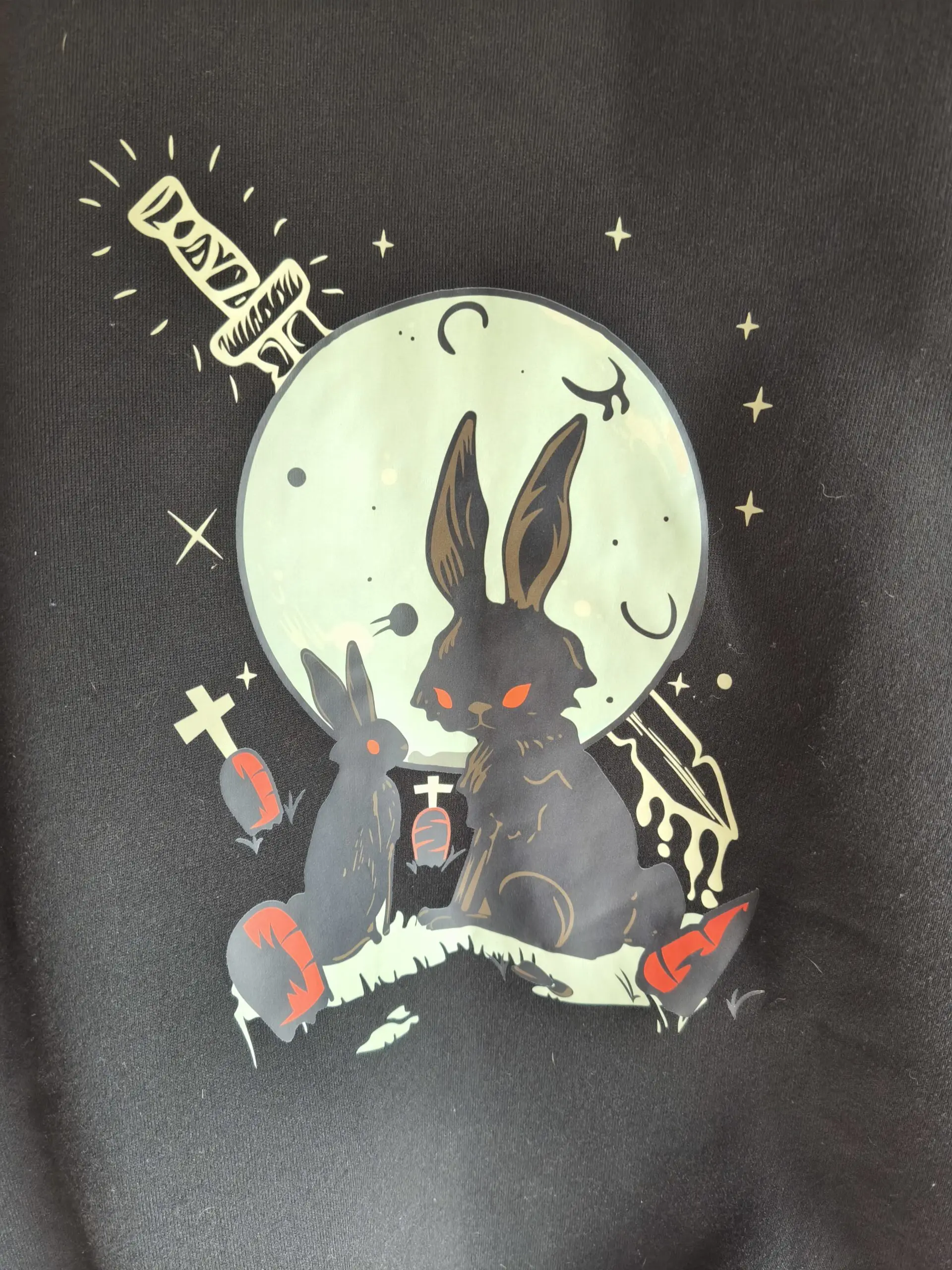 Sudadera Uppcycled"Diabolic Rabbit" Crochet - Imagen 4