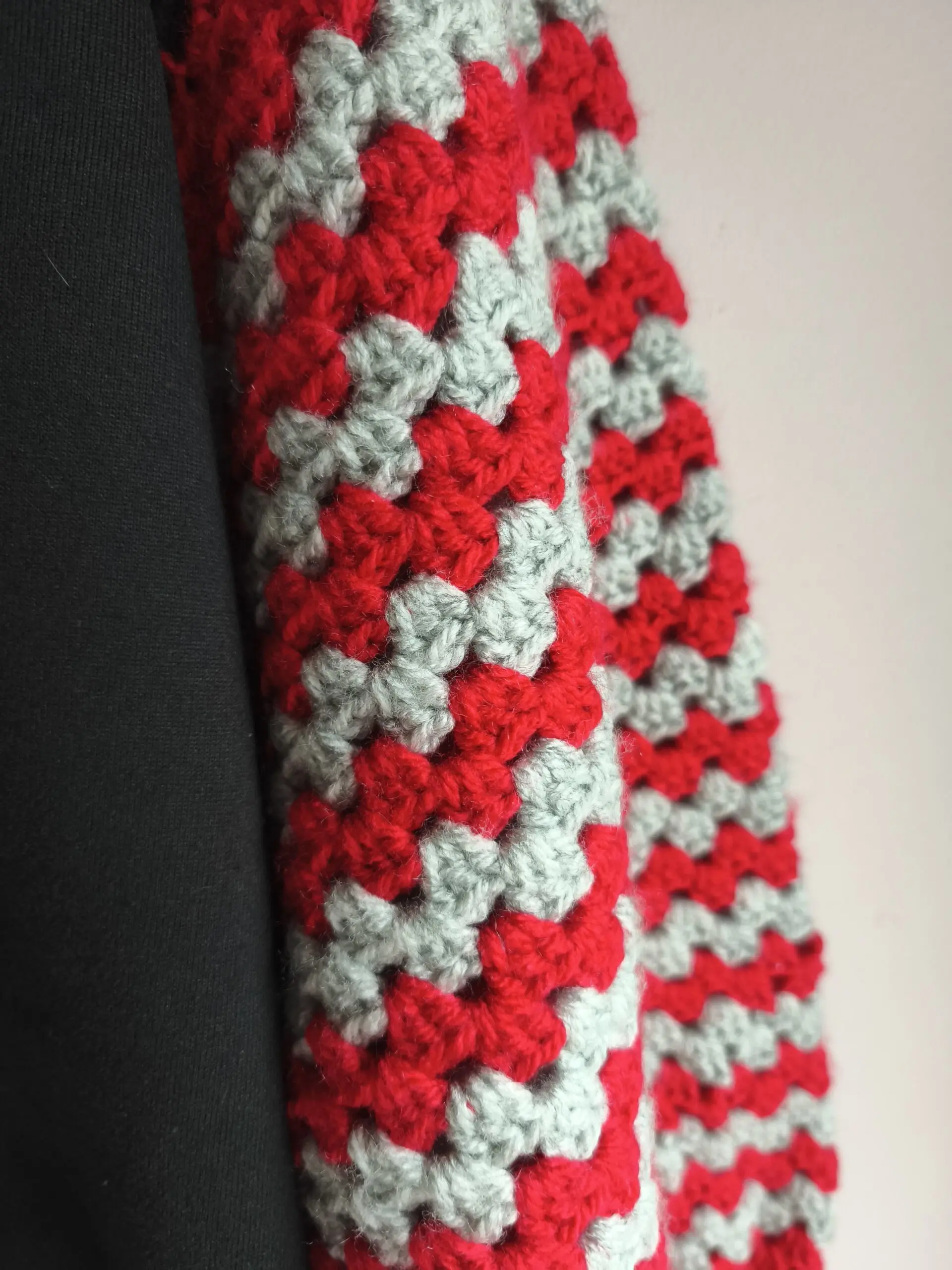 Sudadera Uppcycled"Diabolic Rabbit" Crochet - Imagen 3