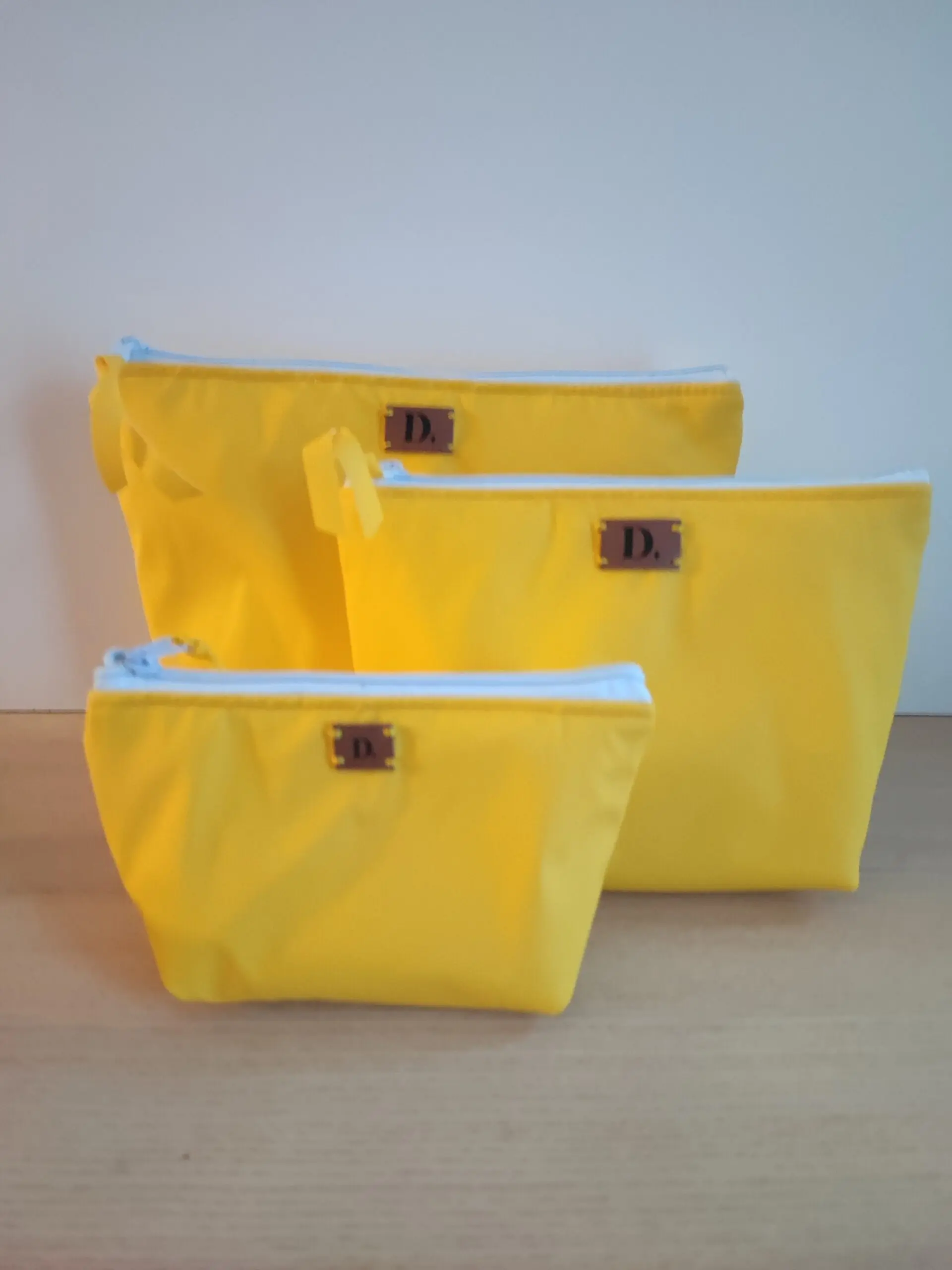 Neceser Impermeable " Yellow" Grande