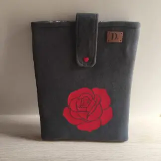 Funda para Libro "Kissed by a Rose"