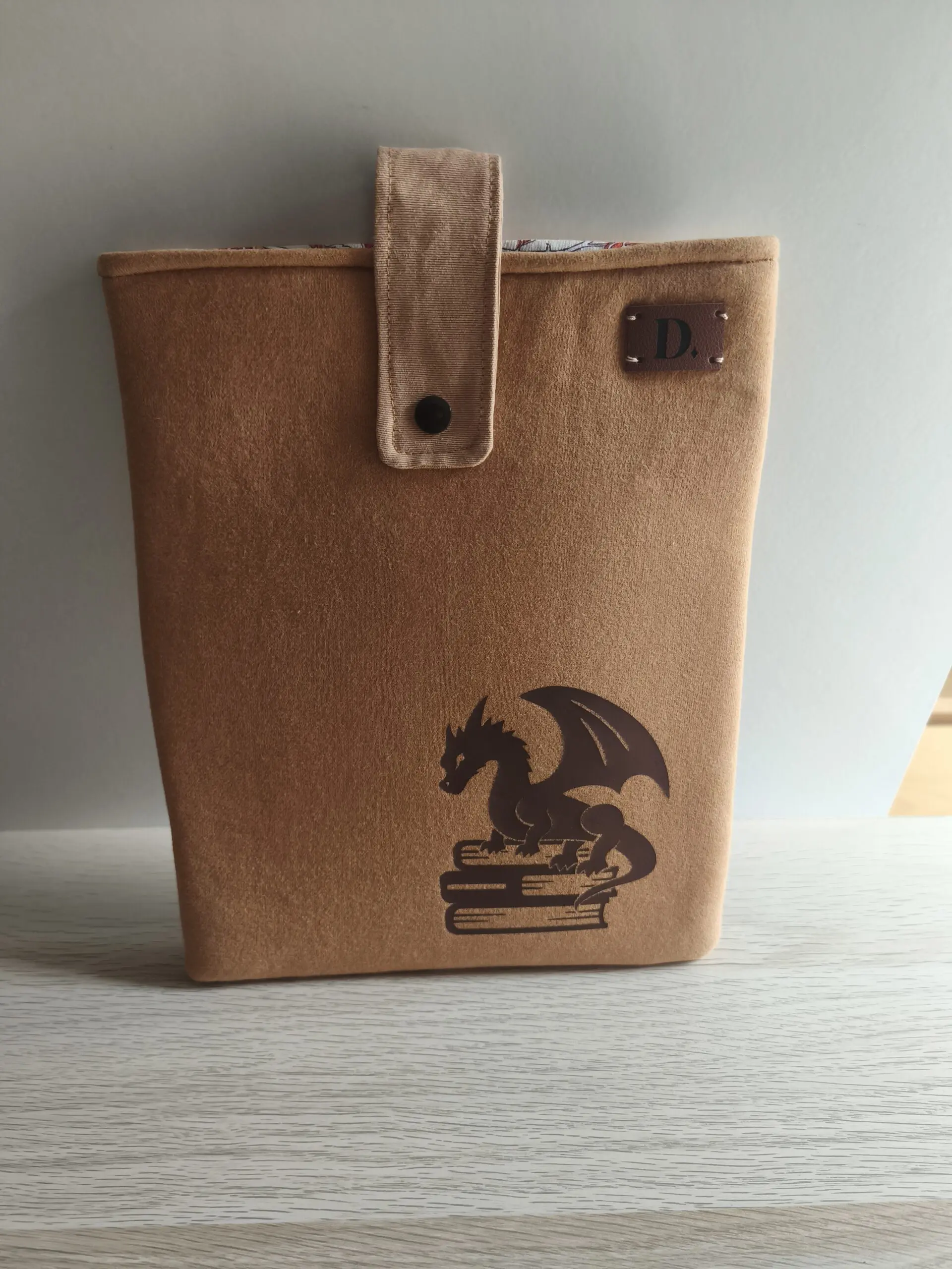 Funda para Libro "Reading Dragon"